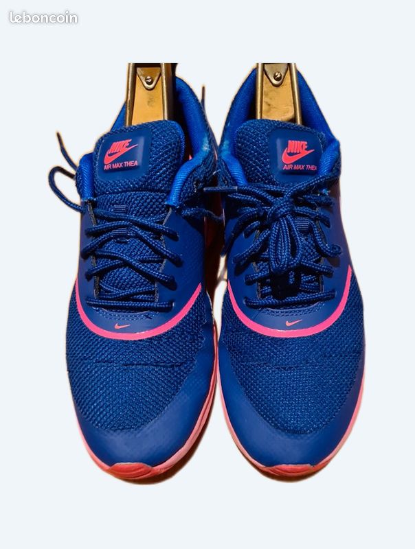 Paire de Baskets Nike état satisfaisant (image 1)