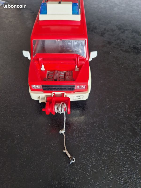 PLAYMOBIL Pompier/véhicule d`intervention (référence : 3181) (image 5)