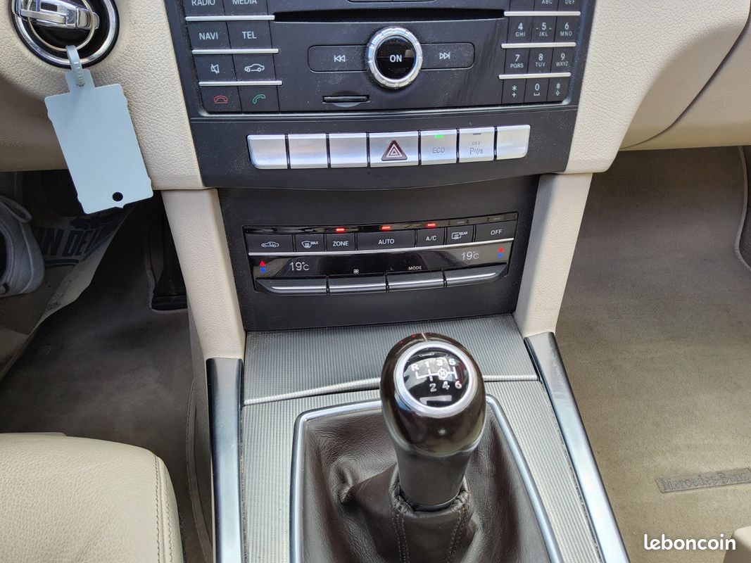 MERCEDES CLASSE E 200 BlueTEC Executive 2ème Main Toit Ouvrant ENTRETIEN MERCEDES (image 21)