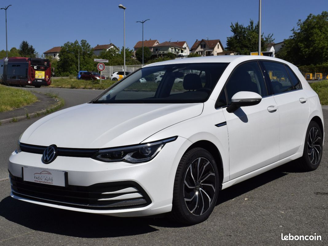 VOLKSWAGEN GOLF 2.0 TDI SCR 150 DSG7 Style 1st (image 1)
