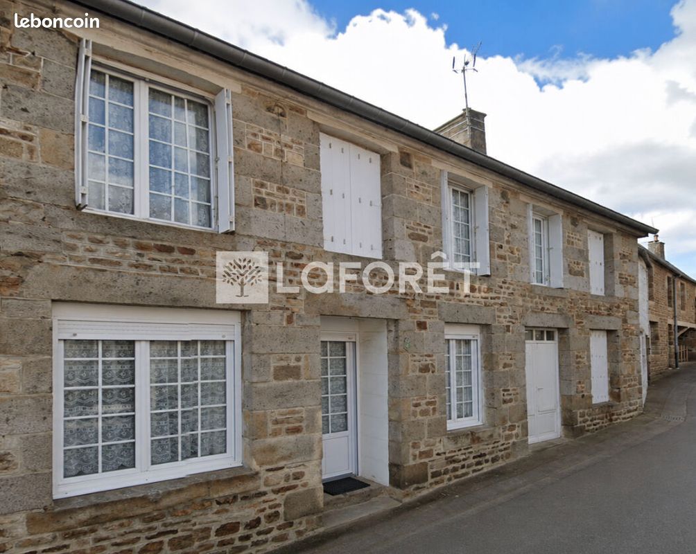 Maison 6 pièces 123 m² · à Lonlay-l'Abbaye · 123 m² · 92 650 €