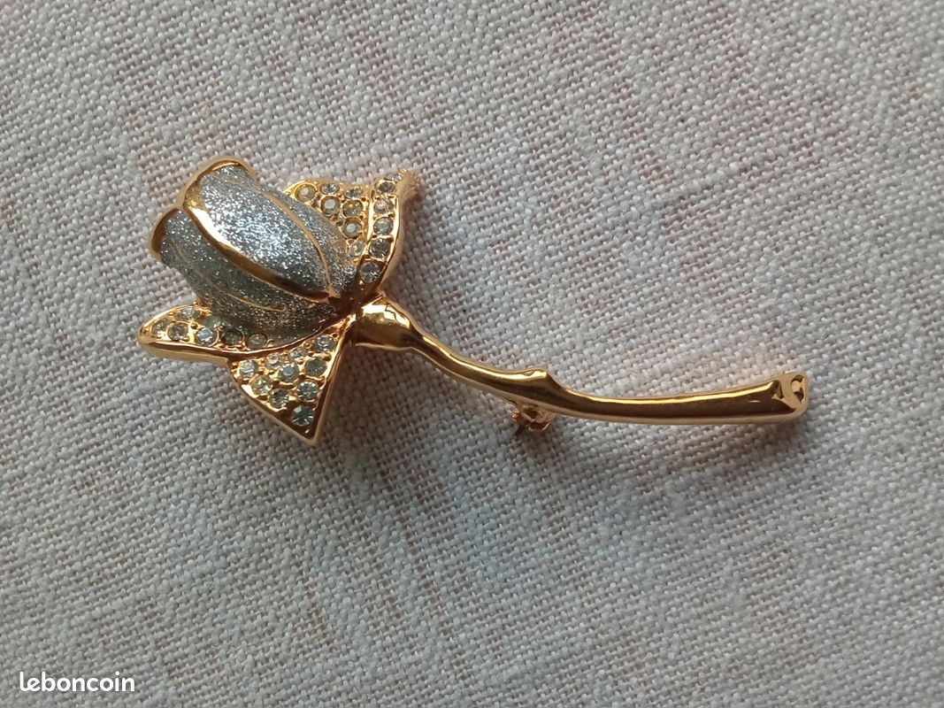 Belle Broche Ancienne En Métal Doré - Fin Du XIXe Siècle, Occasion, Bijou Vintage