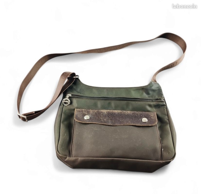 Sac porter épaule sac en bandoulière vintage Longchamp avec des