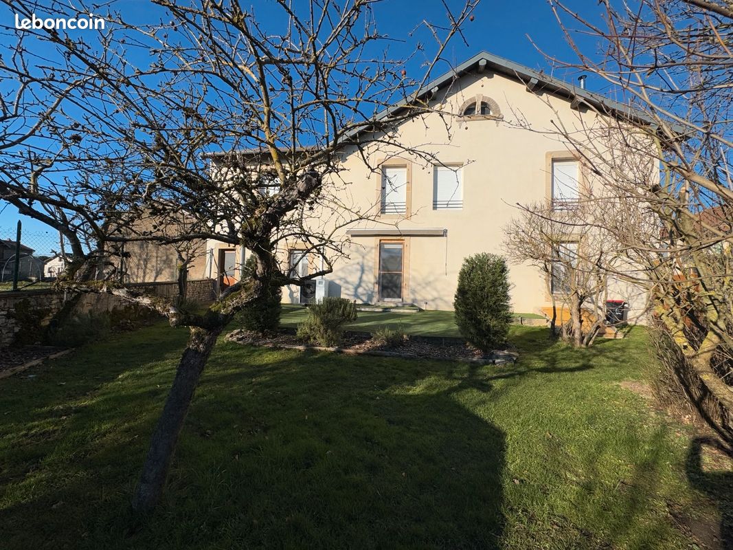 Appartement 2 pièces 90 m² · à Réméréville · 90 m² · 700 €/mois