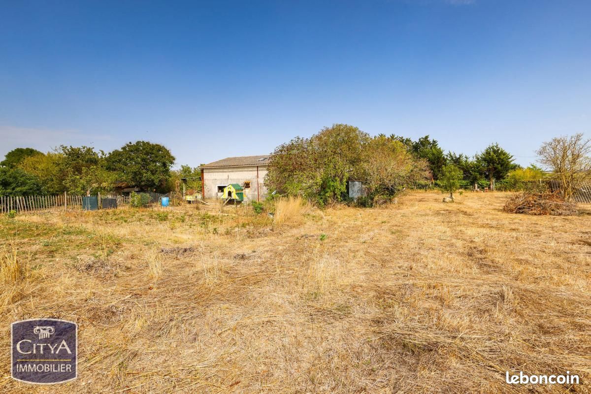 Terrain Loire Les Marais · à Loire-les-Marais · 88 000 €