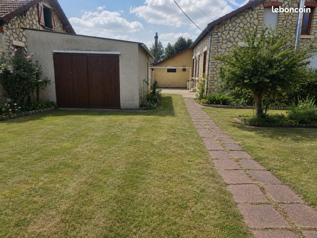 Maison 4 pièces 55 m² · à Marseilles-lès-Aubigny · 55 m² · 58 000 €