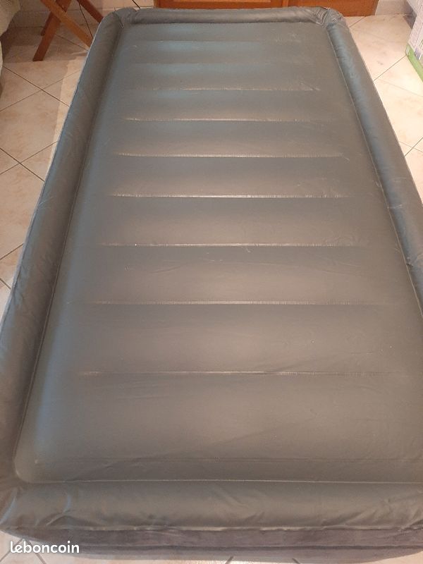 Matelas gonflable (image 1)