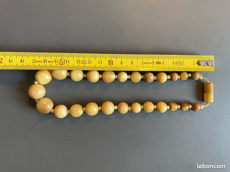 Petit collier ancien vintage perle ronde corne naturelle blonde beige ras de cou (image 2)