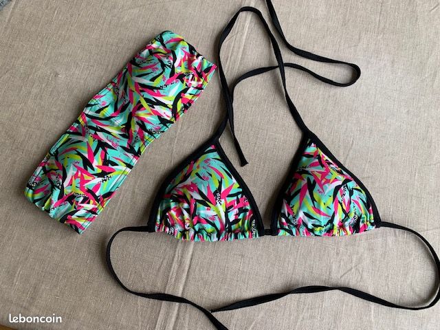 Lot hauts de maillot de bain imprimé Decathlon XS/S Vêtements