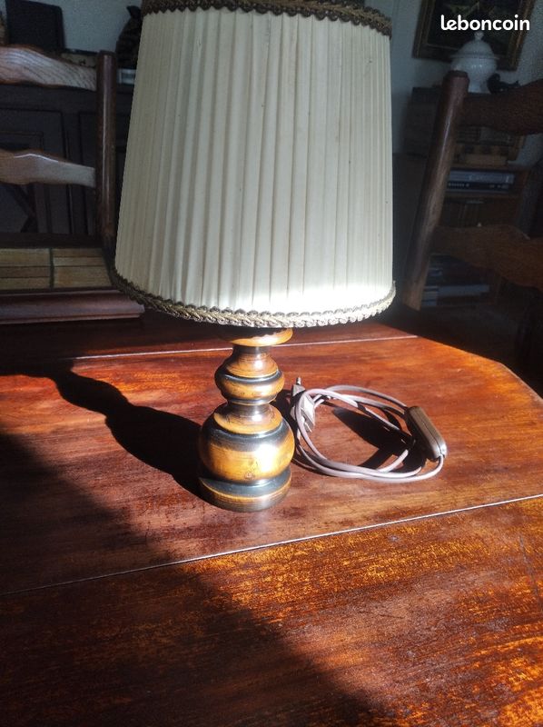 Lampe pied bois (image 3)
