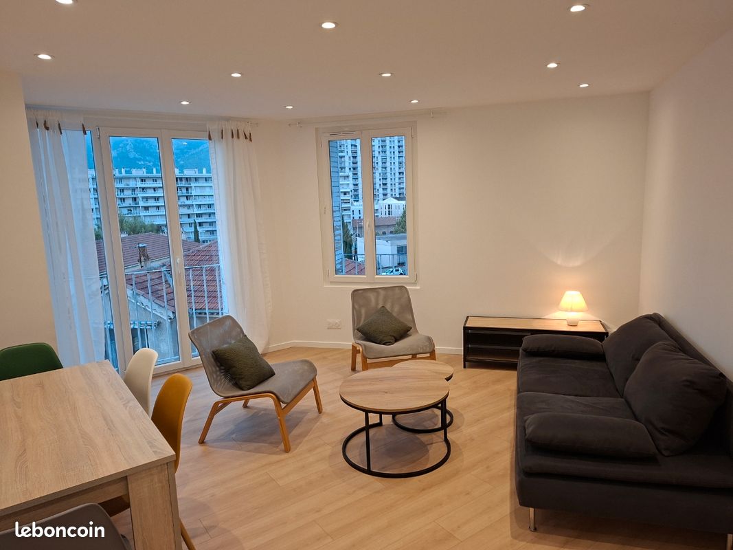Appartement 5 pièces 64 m² · à Toulon · 64 m² · 1 450 €