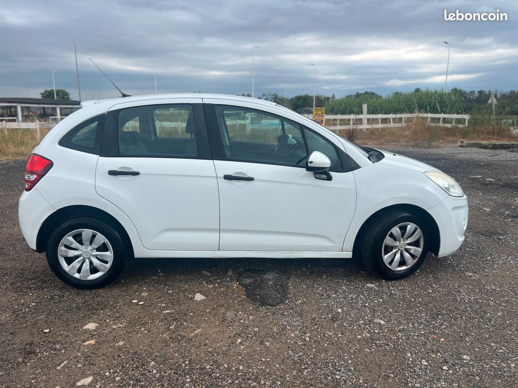 Citroën C3, Moteur 1.4 essence fiable, PAS PureTech, PAS VTi, Clim, 5P, CT OK, REPRISE POSSIBLE (image 3)