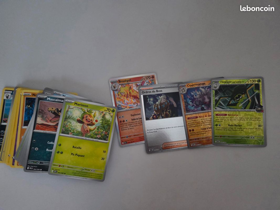 Pack de 50 cartes pokemon (image 1)
