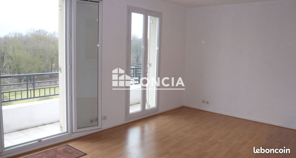 Appartement 2 pièces 44 m² · à Poissy · 44 m² · 905 €