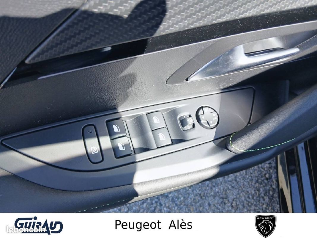 PEUGEOT 208 Hybrid 110 e-DCS6 GT (image 12)