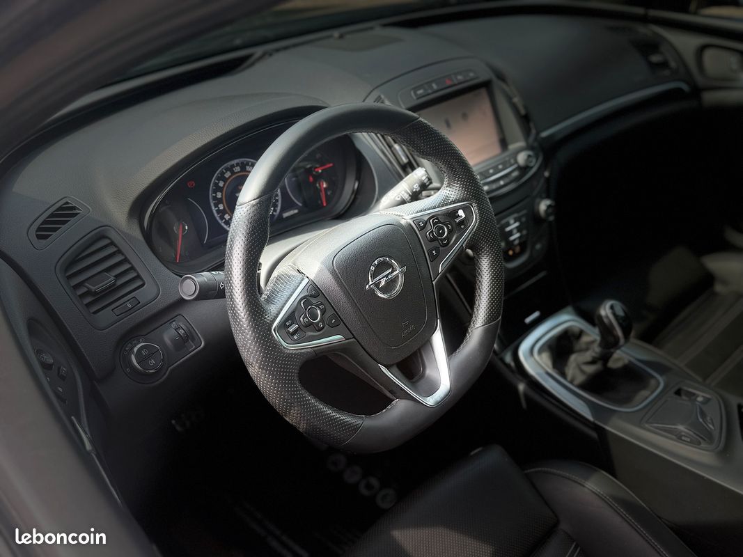 OPEL INSIGNIA BREAK Sports Tourer 2.0 140 cV * Sièges RECARO (image 6)