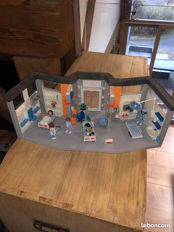 Clinique playmobil (image 1)