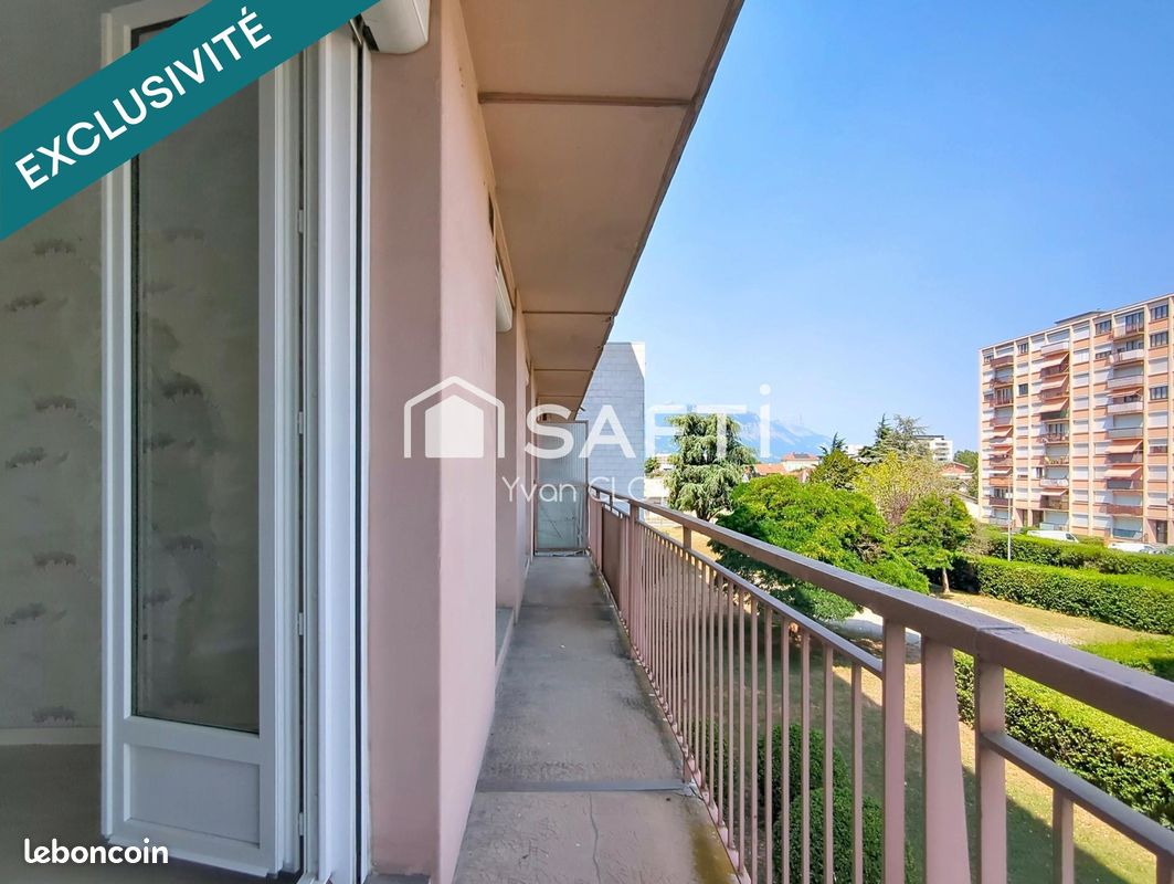 Appartement 2 pièces 42 m² · à Échirolles · 42 m² · 65 000 €