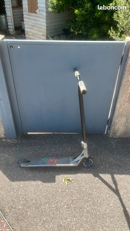 Trottinette freestyle (image 1)