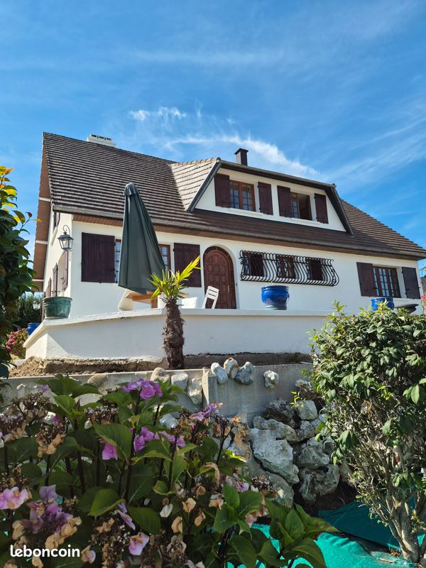 Maison 12 pièces 273 m² · à Montivilliers · 273 m² · 525 000 €