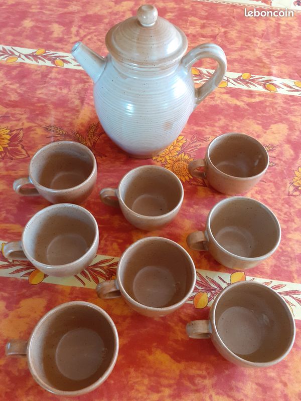 SERVICE A CAFE 18 pièces GRES VILLAGE tasses et cafetière (image 8)