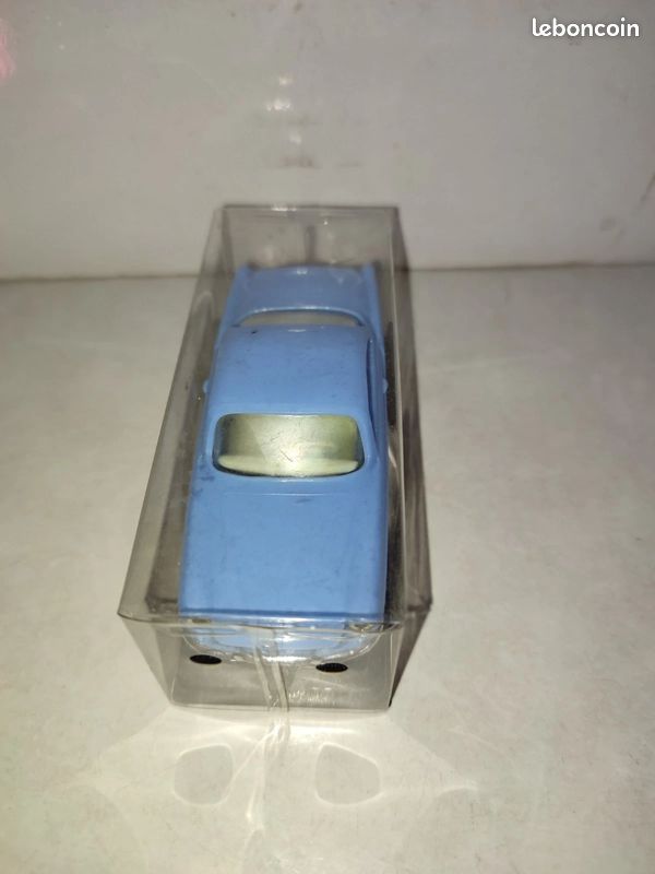 Ancienne NOREV Renault Floride jaune pale Servo Direction Les miniatures de NOREV Echelle 1/43 - Jeux & Jouets
