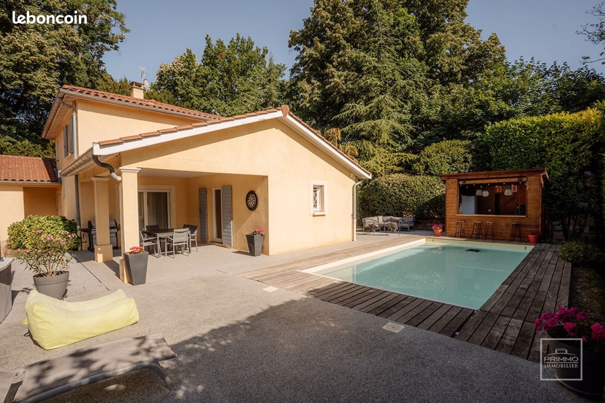 Maison 6 pièces 172 m² · à Neuville-sur-Saône · 172 m² · 649 000 €