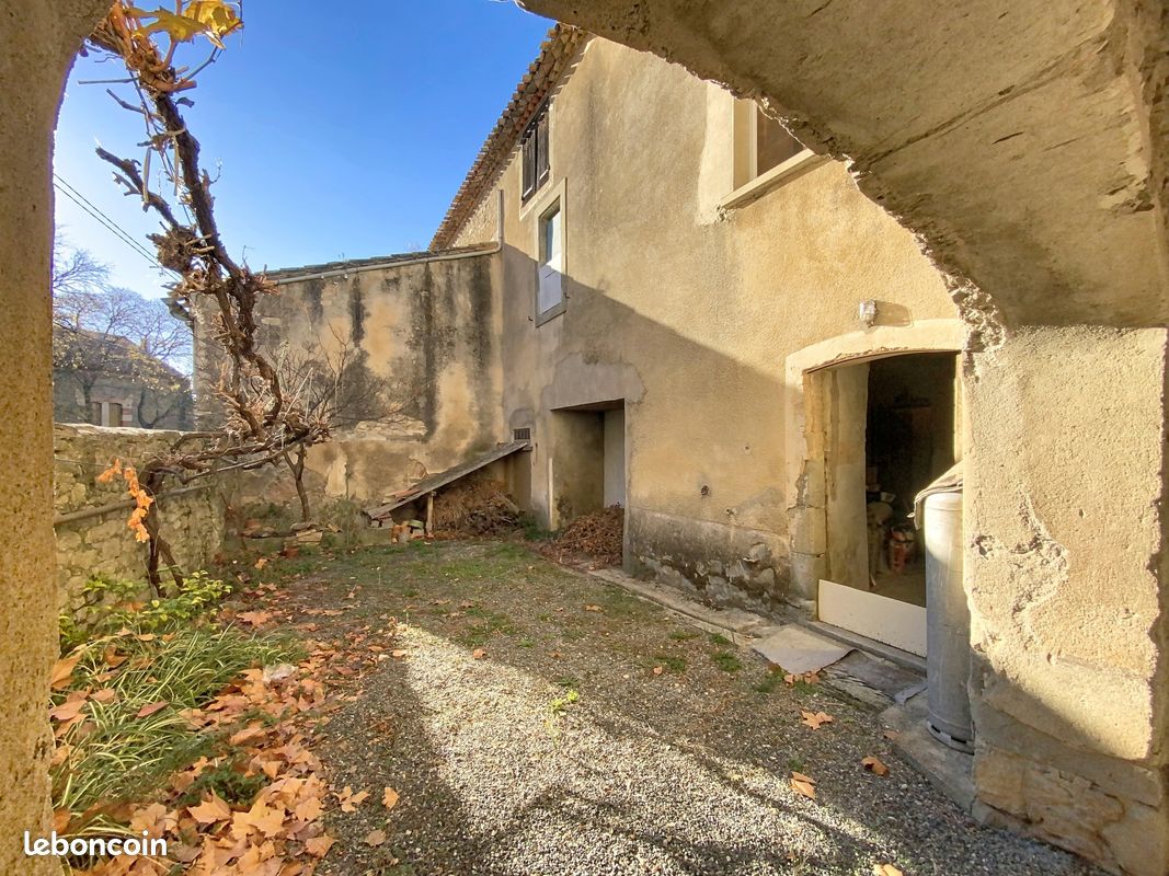 Maison 6 pièces 152 m² · à Azillanet · 152 m² · 88 000 €