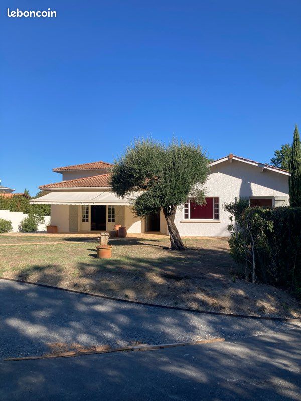 Maison 7 pièces 160 m² · à Carbon-Blanc · 160 m² · 499 999 €