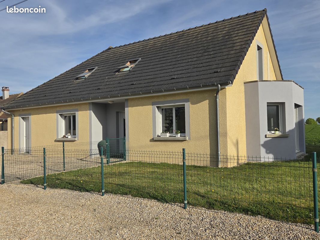 Maison 6 pièces 145 m² · à Saint-Memmie · 145 m² · 299 000 €