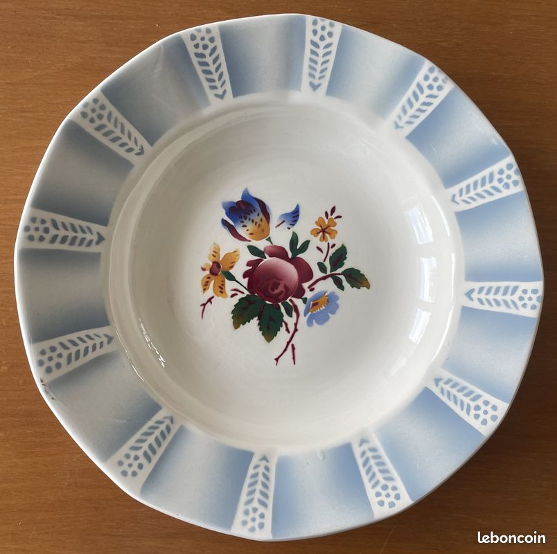 6 assiettes creuses anciennes en faïence de Sarreguemines (image 8)