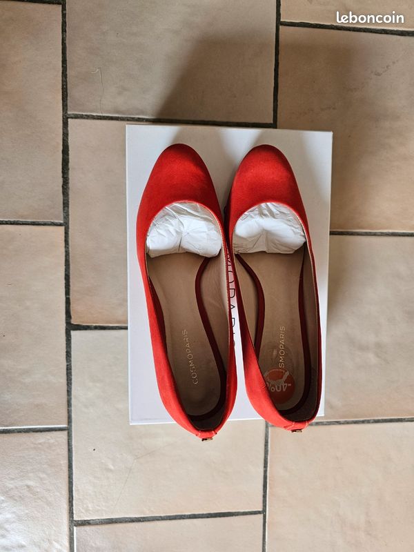Escarpins CosmoParis En Cuir Corail - Taille 36 - Talon Haut - Tout Cuir - Bon état