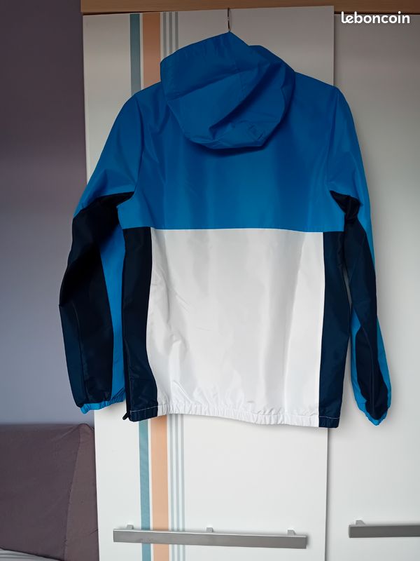 Coupe vent ellesse garçon 13/14ans Vêtements