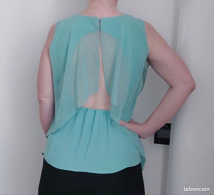 Top BCBG Max Azria Taille S Pour Femme - Occasion Très Bon état - Couleur Bleue
