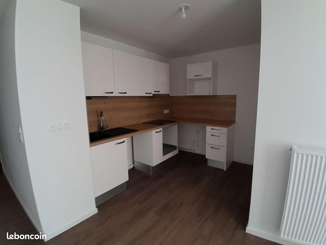 Appartement 3 pièces 65 m² · à Floirac · 65 m² · 932 €