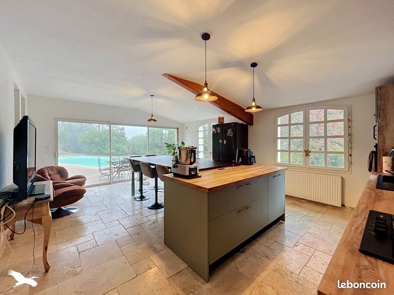 Maison 7 pièces 203 m² · à Vianne · 203 m² · 282 000 €