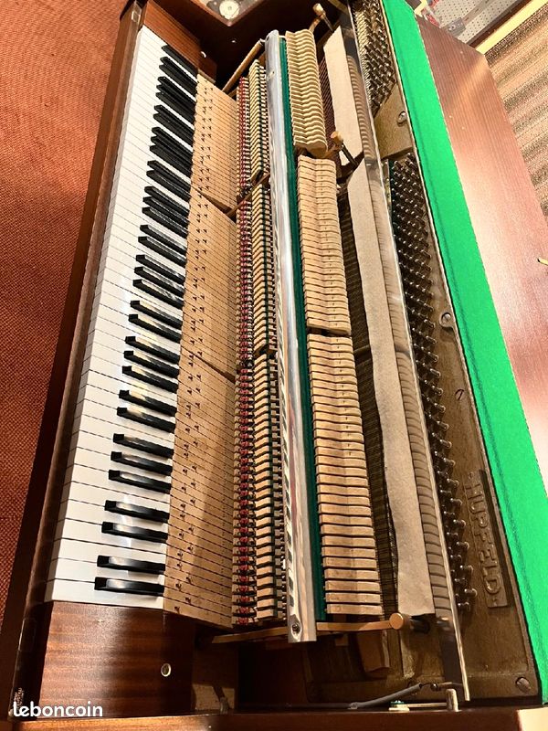Piano droit Hupfeld (image 1)