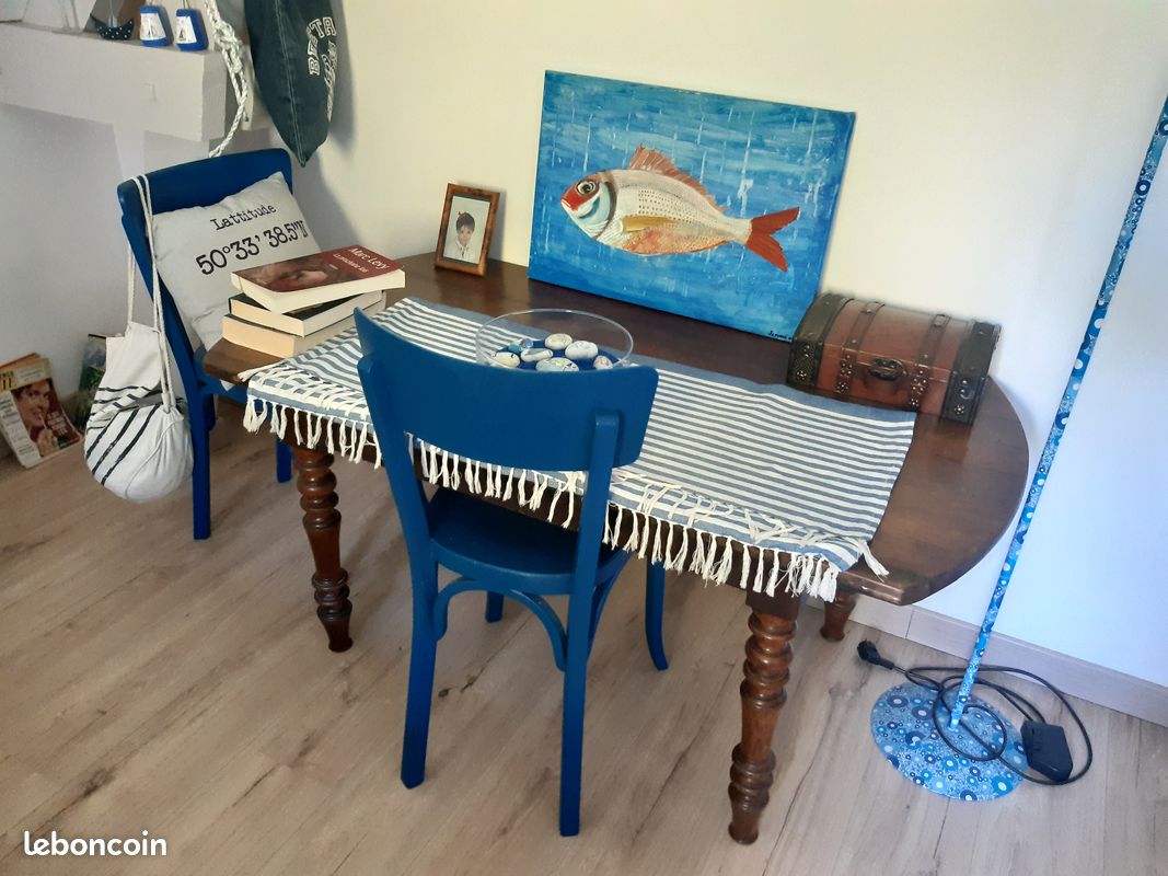 Table en bois massif (image 2)