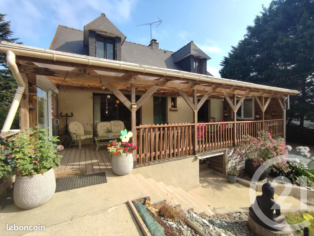 Maison 5 pièces 113 m² · à Étrelles · 113 m² · 270 400 €
