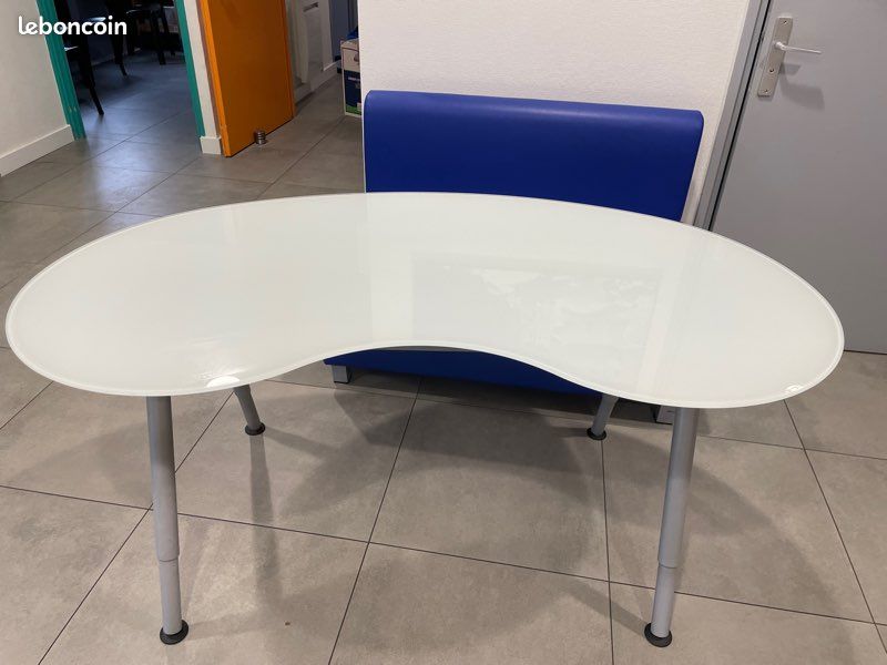 Grand bureau en verre (image 1)