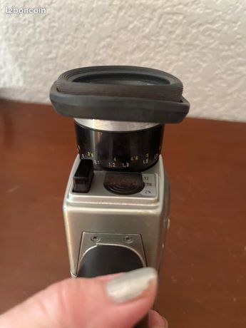 Caméra Super 8 Bauer D2 - Petite, Ouverte Mais Jamais Utilisée, Accessoires Inclus