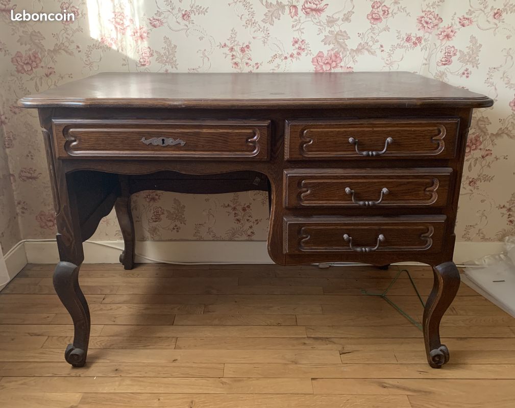 Bureau de style Louis XV en chêne (image 1)