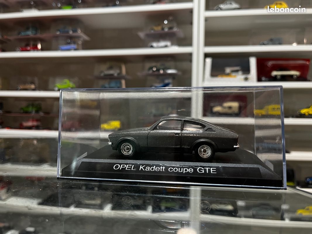 IXO - 1:43 - Opel Kadett C #108 J'L.Clarr Tour de France - Catawiki