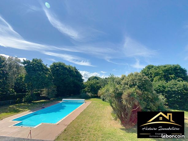 Villa 8 pièces 294 m²