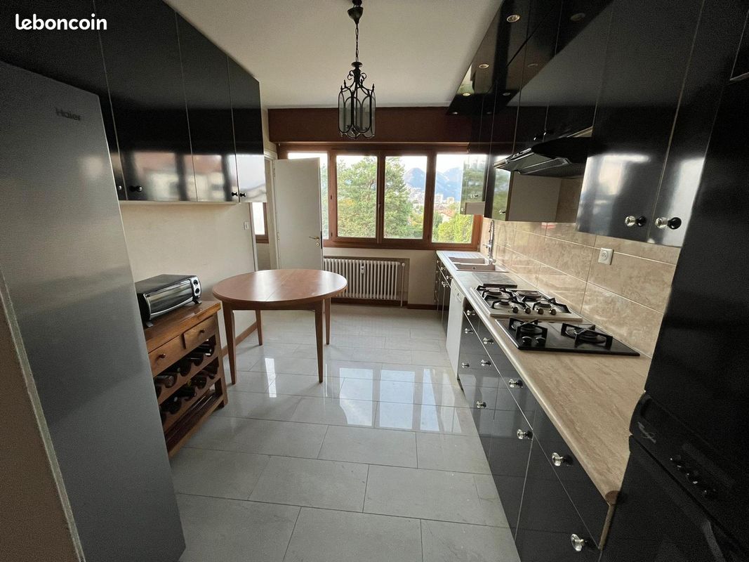 Appartement 4 pièces 110 m² · à Échirolles · 110 m² · 1 490 €/mois