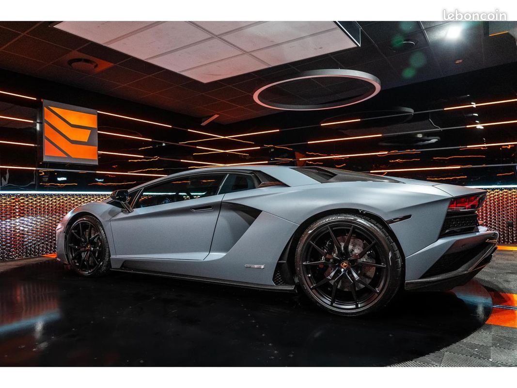 LAMBORGHINI AVENTADOR S 6.5l V12 740 S (image 4)