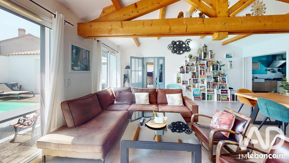 Maison 7 pièces 158 m² · à Sainte-Soulle · 158 m² · 549 000 €