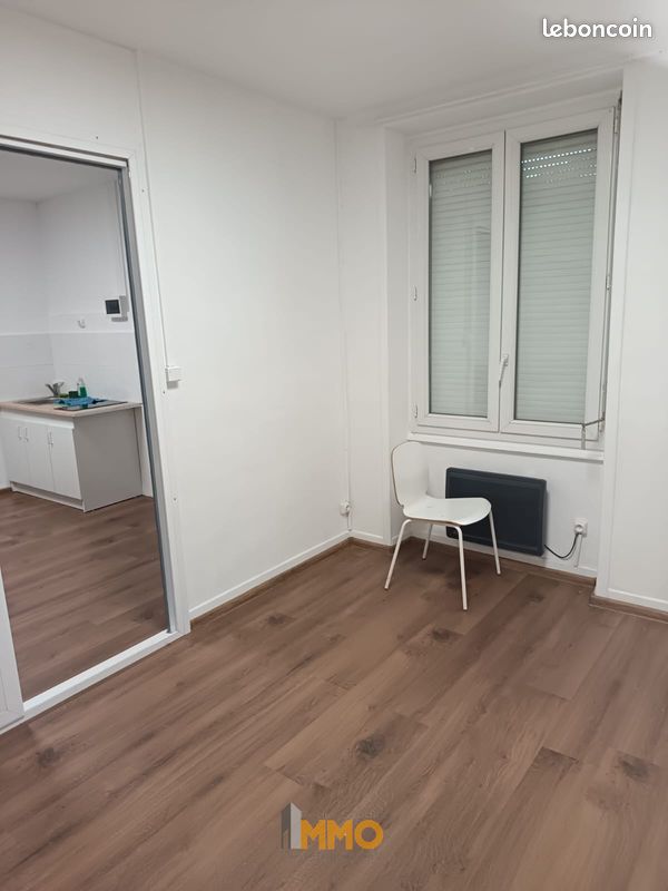 Appartement 2 pièces 27 m² · à Décines-Charpieu · 27 m² · 750 €/mois