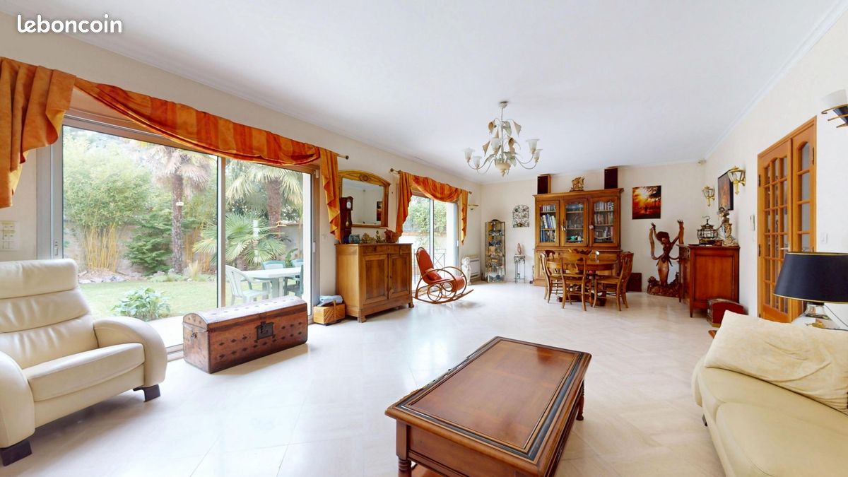 Maison 7 pièces 154 m² · à Saint-Maur-des-Fossés · 154 m² · 1 225 000 €