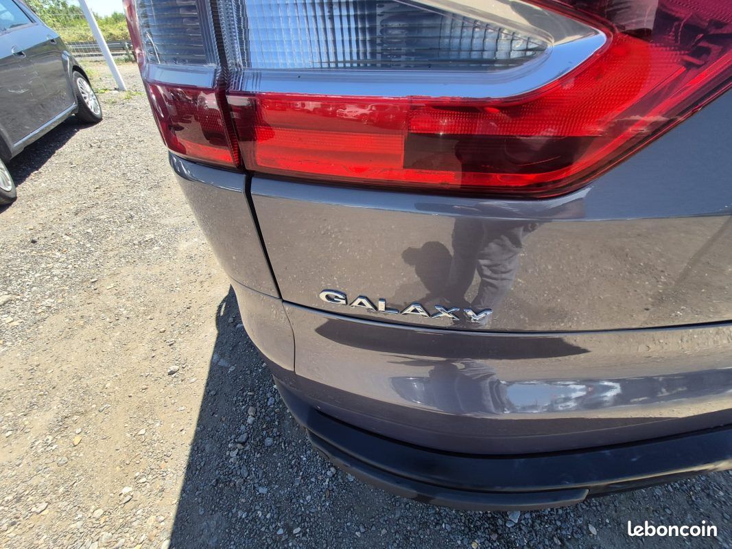 FORD Galaxy II Phase 2 2.0 TDCi 16V Powershift 140 cv Boîte autoBON Etat 2013 (image 12)